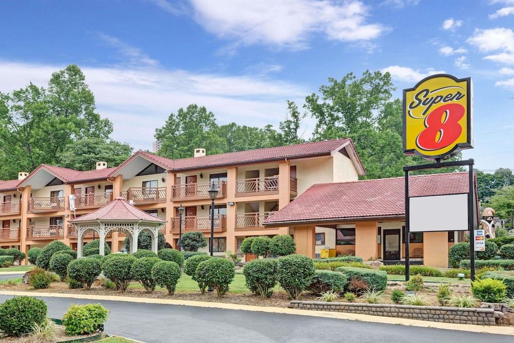 Hotel Super 8 By Wyndham Downtown Gatlinburg At Convention Center Zewnętrze zdjęcie
