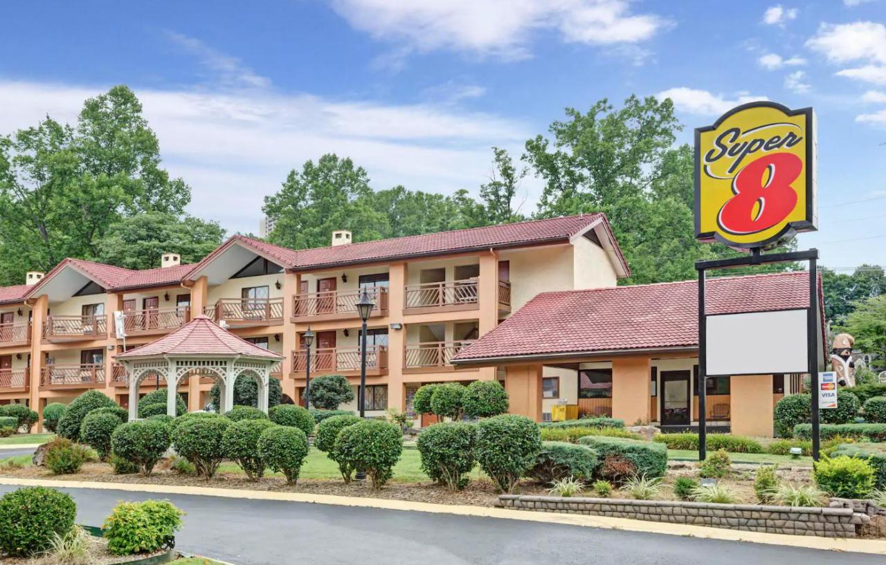 Hotel Super 8 By Wyndham Downtown Gatlinburg At Convention Center Zewnętrze zdjęcie